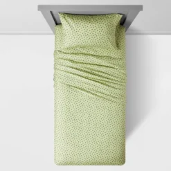Dotted Microfiber Kids' Sheet Set - Pillowfort™ -Hange Furni Store GUEST 0d761ba2 0c22 4ca5 8b7b c552aa0b765f