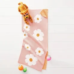 48"x58" Knit Kids' Throw Daisy Pink - Pillowfort™ -Hange Furni Store GUEST 2d47e59b 0a5a 4814 b0a9 1cfc083bad44