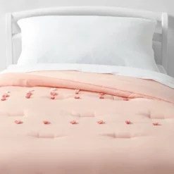 Toddler Pom Kids' Comforter - Pillowfort™ -Hange Furni Store GUEST 3bbc4f0d 27cb 4e14 95d1 ceb7a238bb04