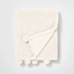 Teddy Bear Plush Kids' Throw - Pillowfort™ -Hange Furni Store GUEST 4f7a5cc9 8be4 43e5 a87d 632b980c62c7