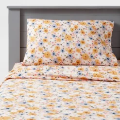 Vintage Floral Print Cotton Kids' Sheet Set - Pillowfort™ -Hange Furni Store GUEST 6d20106b bca3 4f6d a563 3234b9188927