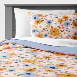 Vintage Floral Print Kids' Comforter Set - Pillowfort™ -Hange Furni Store GUEST a907834d b67b 4094 ae4f 835e0e1e3e0a